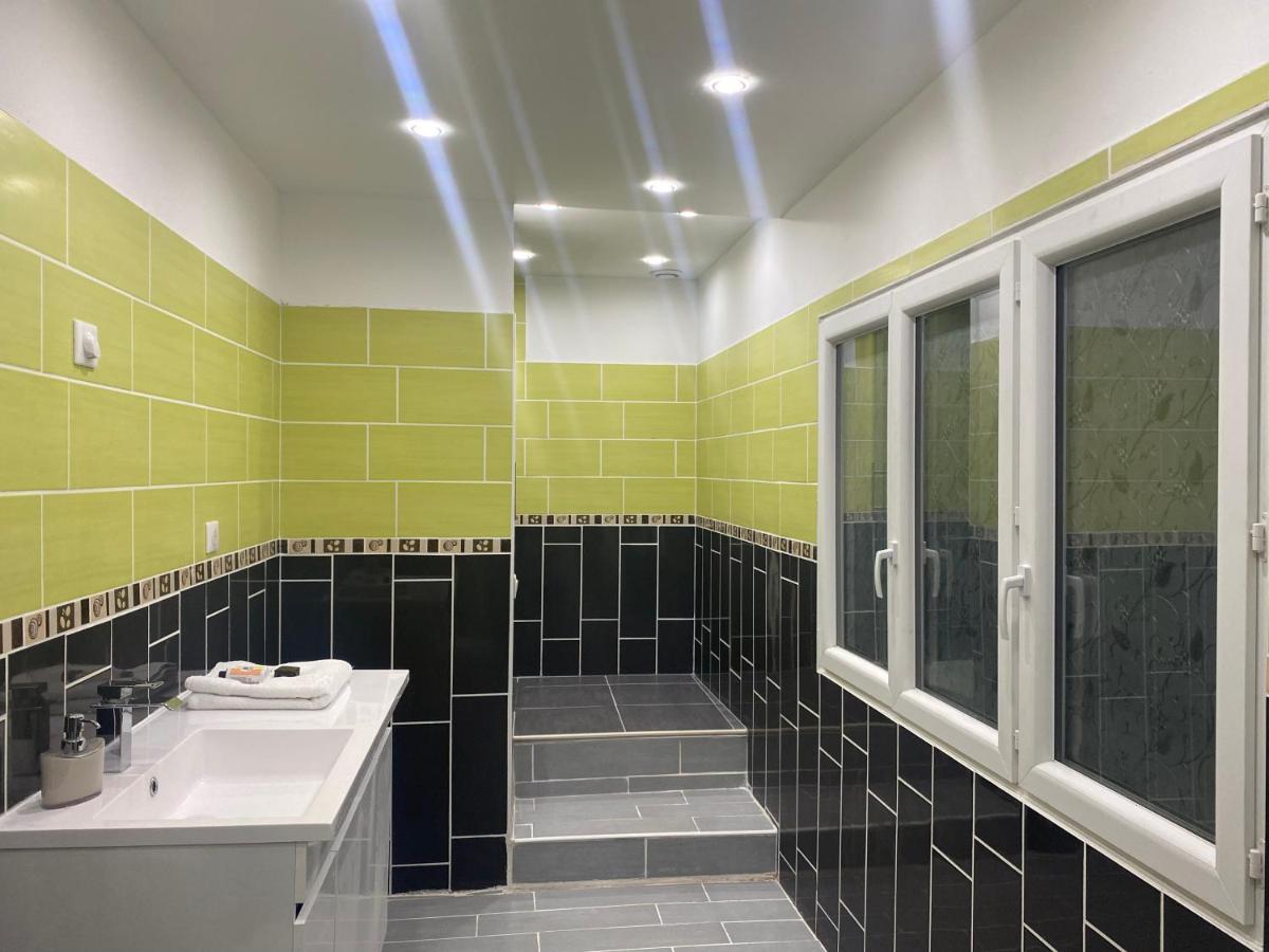 Appartement Du Chateau Graulhet Esterno foto